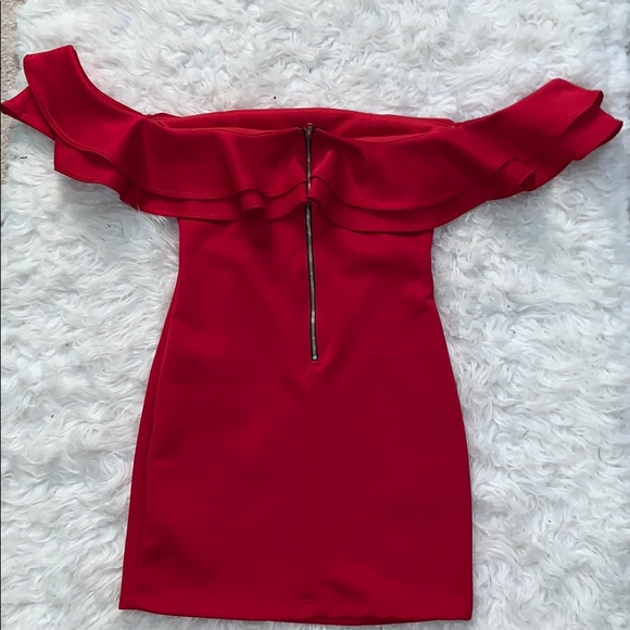 Red Fitted Off the Shoulder Ruffle Dress - Picture 2 of 4